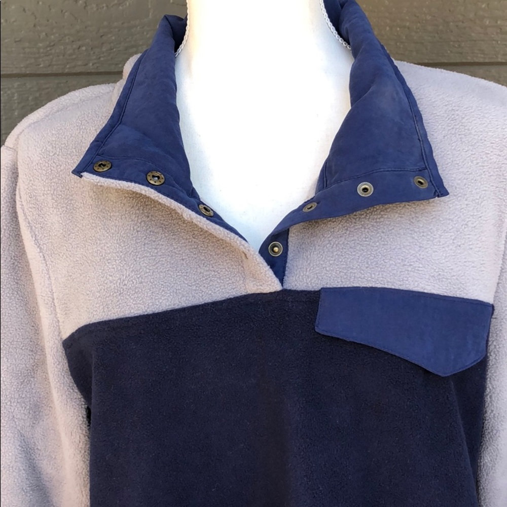 Entro Fuzzy Pull Over - Picture 3 of 6